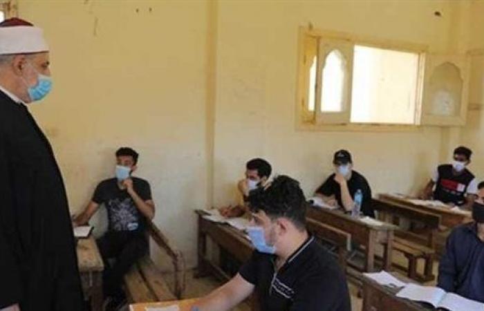 طلاب الأدبي بالثانوية الأزهرية يؤدون امتحان القرآن الكريم بجنوب سيناء - بوراق نيوز