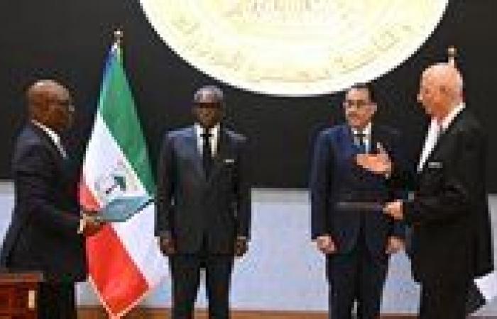 رئيس الوزراء ونائب رئيس غينيا الاستوائية يشهدان توقيع اتفاق بشأن الإعفاء المُتبادل للتأشيرات لحاملي جوازات السفر الدبلوماسية والخاصة ولمهمة - بوراق نيوز