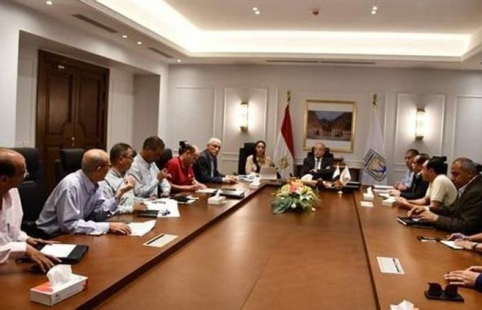 محافظ جنوب سيناء يناقش استعدادات عيد الأضحى مع رؤساء المدن - بوراق نيوز