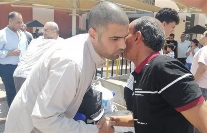 وصول بعثة حجاج جنوب سيناء إلى مطار القاهرة الدولي - بوراق نيوز