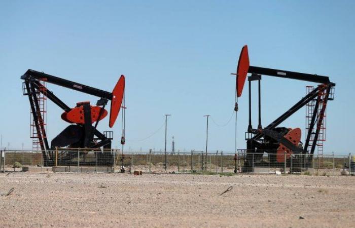أسعار النفط تنخفض بعد ارتفاع مفاجئ في المخزونات الأميركية - بوراق نيوز