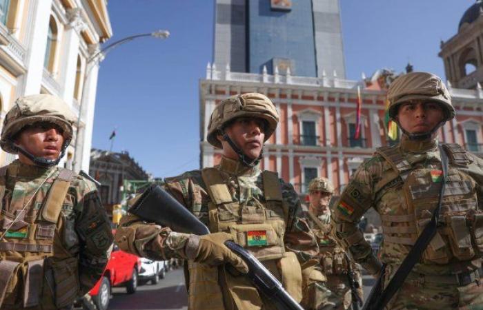 قائد الجيش البوليفي يعزو تحركه لـ«إعادة هيكلة الديموقراطية» في البلاد - بوراق نيوز