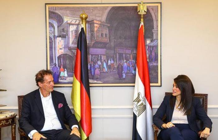 مصر وألمانيا توقعان اتفاقًا بـ103 ملايين يورو لتمويل المشروعات متناهية الصغر - بوراق نيوز