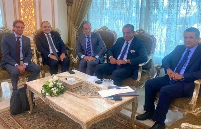 وزير التجارة يبحث مع شركات عالمية فرص الاستثمار في مصر بمجالي طاقة الرياح وإنتاج التوربينات - بوراق نيوز