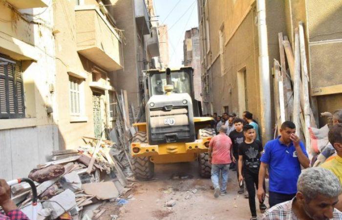 مصر: انتشال 14 جثة وإنقاذ 6 أشخاص في انهيار عقار بمحافظة أسيوط - بوراق نيوز