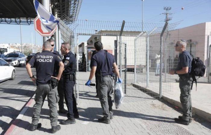 الشرطة الإسرائيلية: إصابة 3 أشخاص في عملية طعن بمركز تسوق - بوراق نيوز
