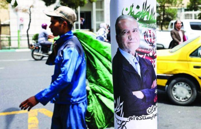 خاتمي: العزوف الانتخابي غير المسبوق يؤكد غضب الأغلبية - بوراق نيوز