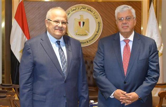 رئيس جامعة القاهرة يهنئ وزير التعليم العالي بتجديد ثقة فيه - بوراق نيوز