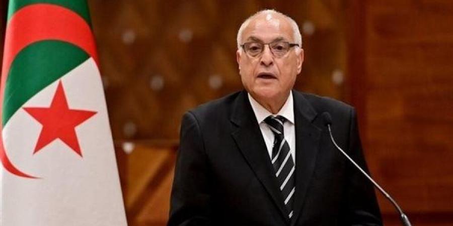 وزير الخارجية الجزائري يصل مسقط حاملا رسالة خطية إلى سلطان عمان - بوراق نيوز